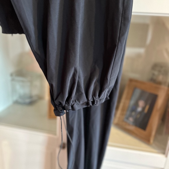 Athleta Revive Jumpsuit Black NWT SIZE 6 - Picture 6 of 6